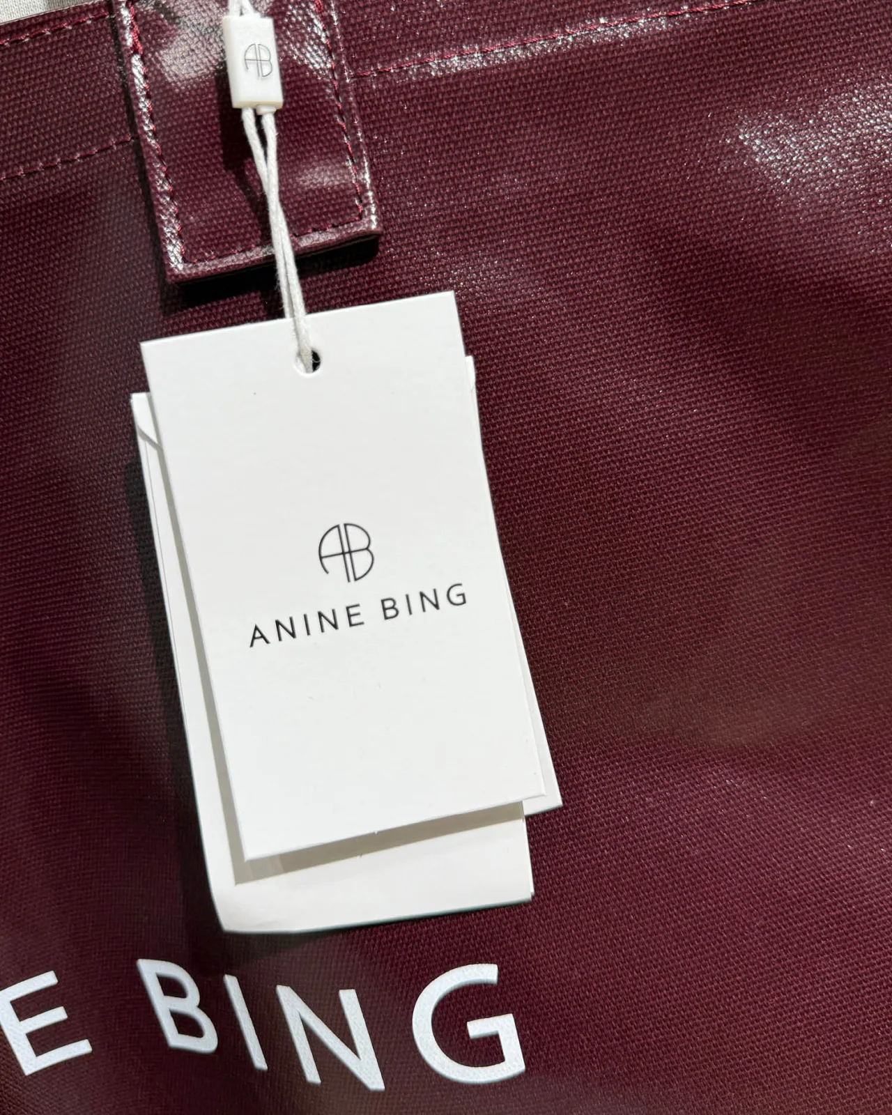 Klær og tilbehør fra Anine Bing finner du hos Nnor på CC Hamar